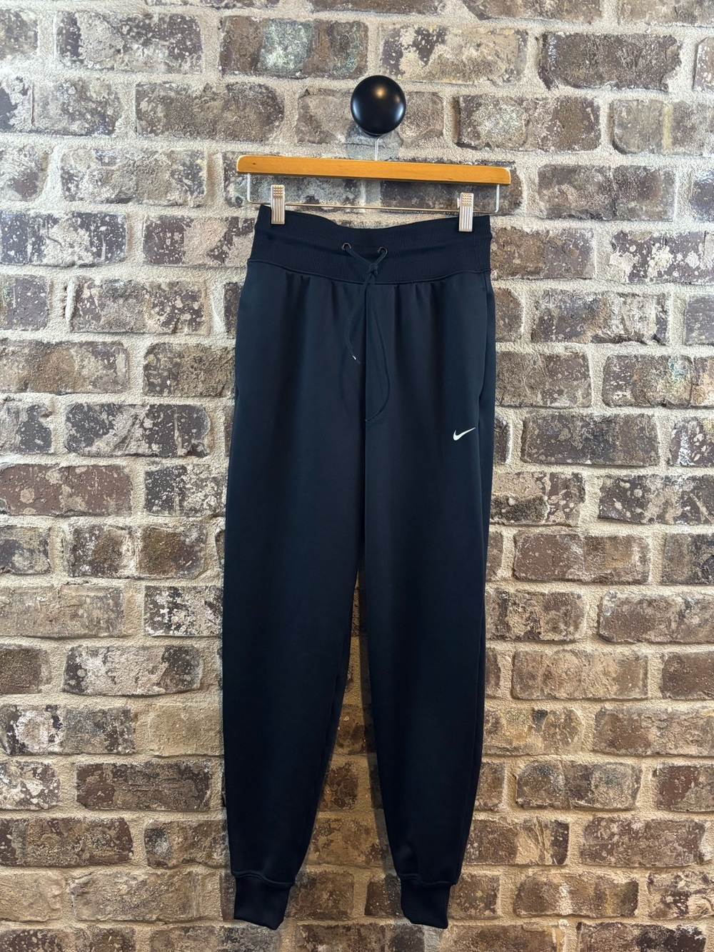 Nike Therma knit Black Jogger Sweatpants Womens Size XS